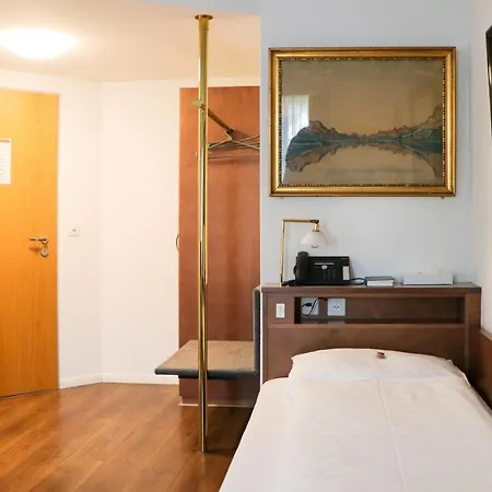 & Restaurant Sternen Koeniz Bei Bern Hotel